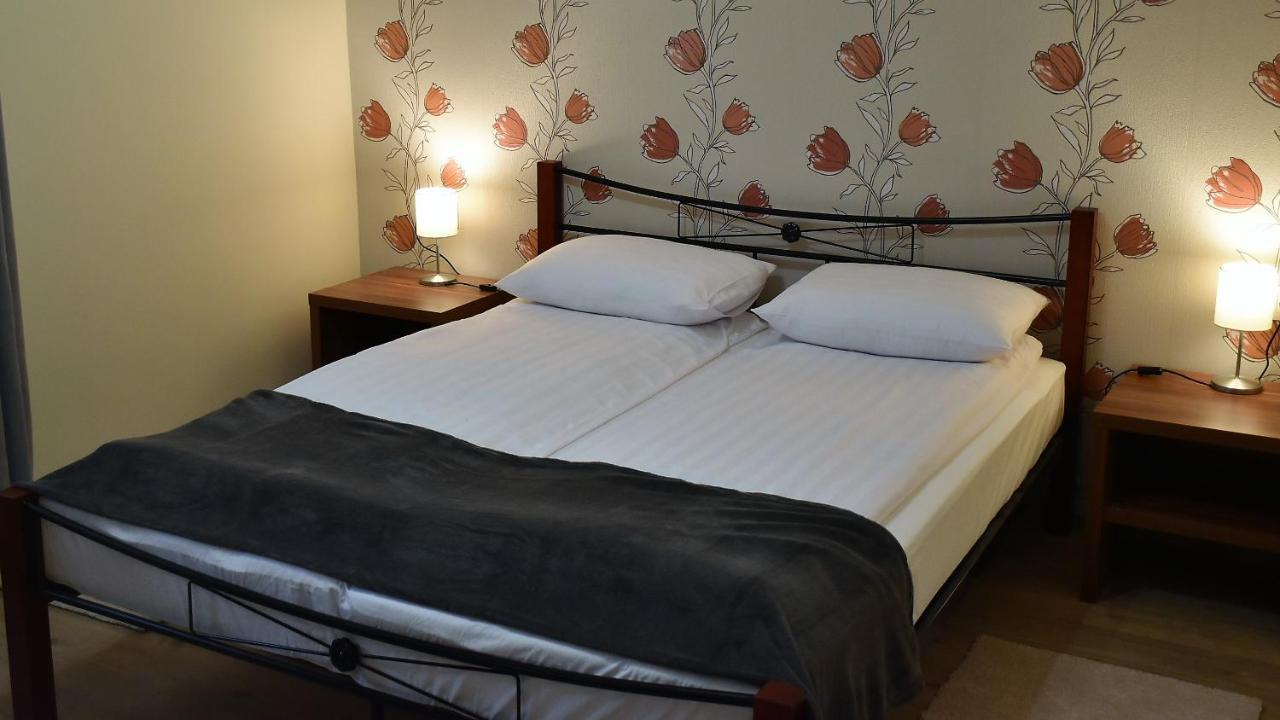 La Mia Casa Vendeghaz Hotel Kaposvar Ngoại thất bức ảnh