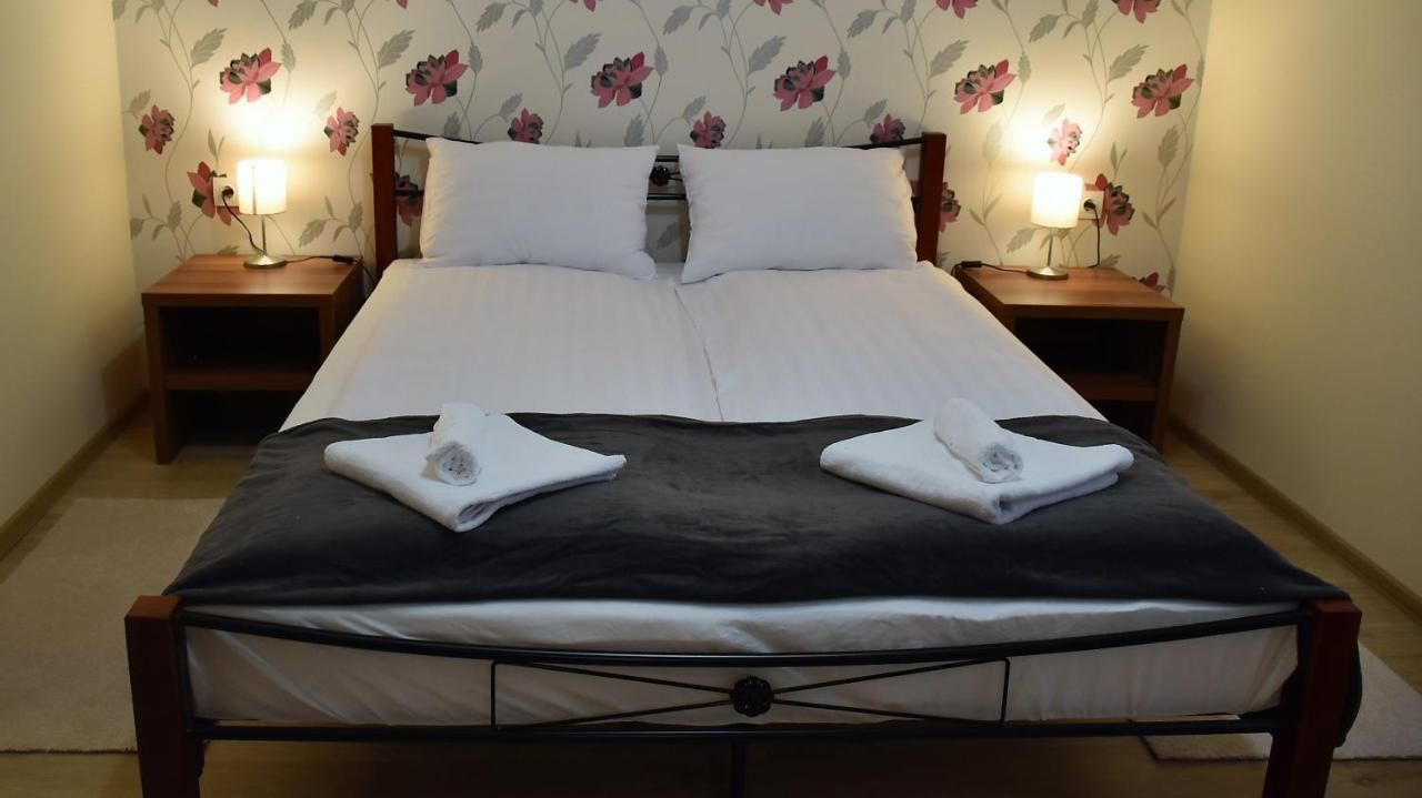 La Mia Casa Vendeghaz Hotel Kaposvar Ngoại thất bức ảnh