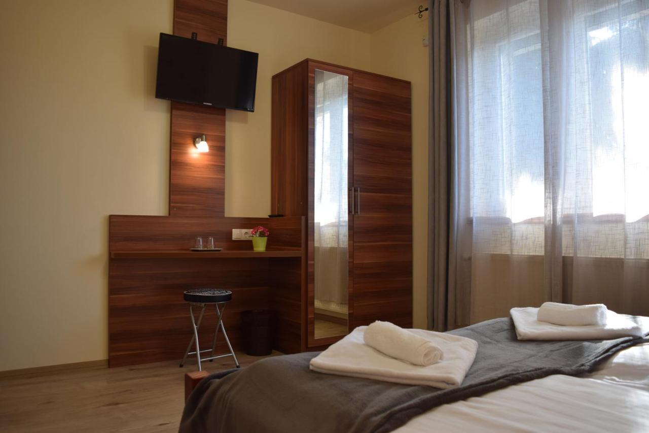 La Mia Casa Vendeghaz Hotel Kaposvar Ngoại thất bức ảnh